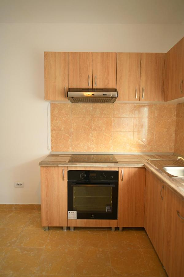 Pensiunea Hera Hateg Exterior photo